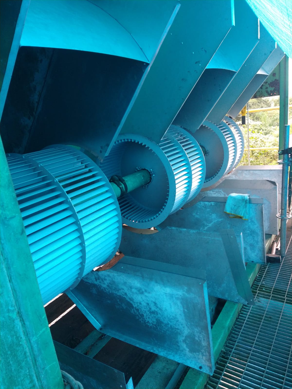 Manutenção em ventiladores industriais